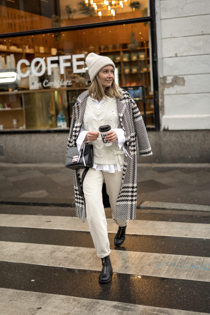 Aesthetic, beige Winter-Outfit & Düsseldorfer Streetstyle